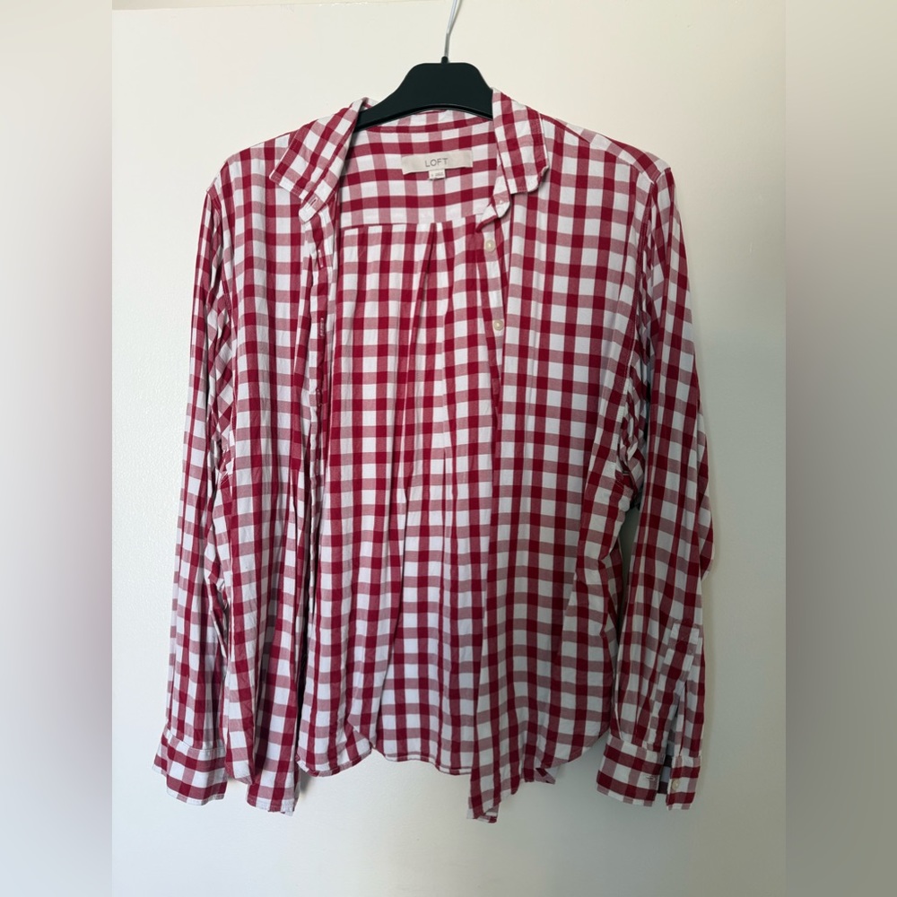 Loft women’s work shirt red plaid size small